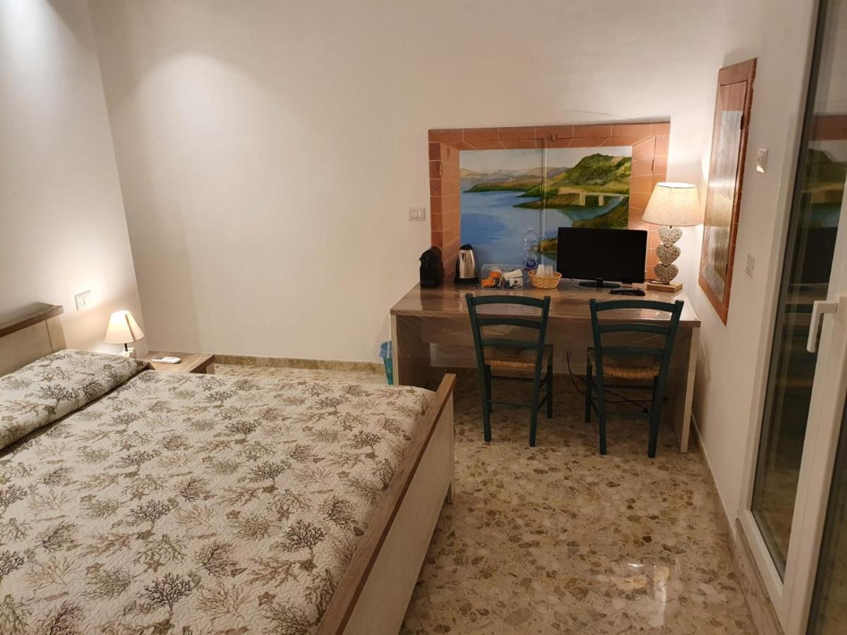 Bed and Breakfast Stella Maris Конверсано Экстерьер фото